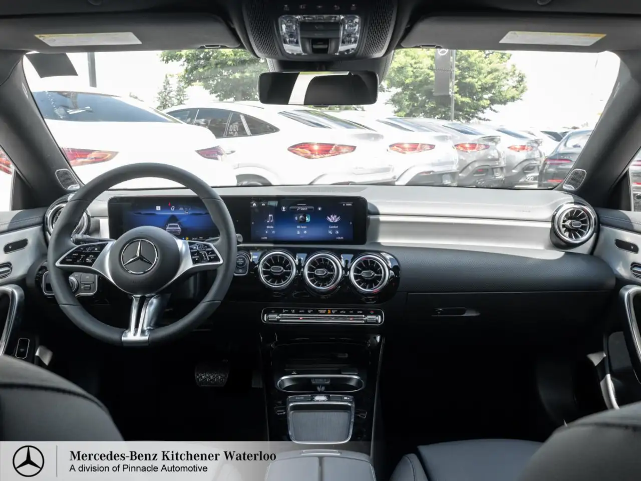 Mercedes-Benz CLA снимка Mercedes-Benz CLA