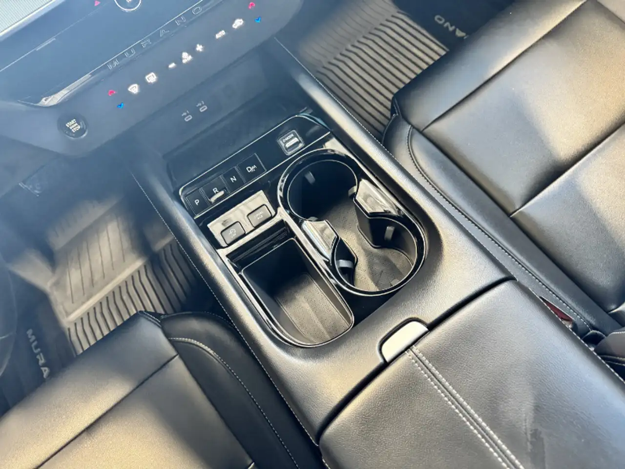 Nissan Murano снимка Nissan Murano