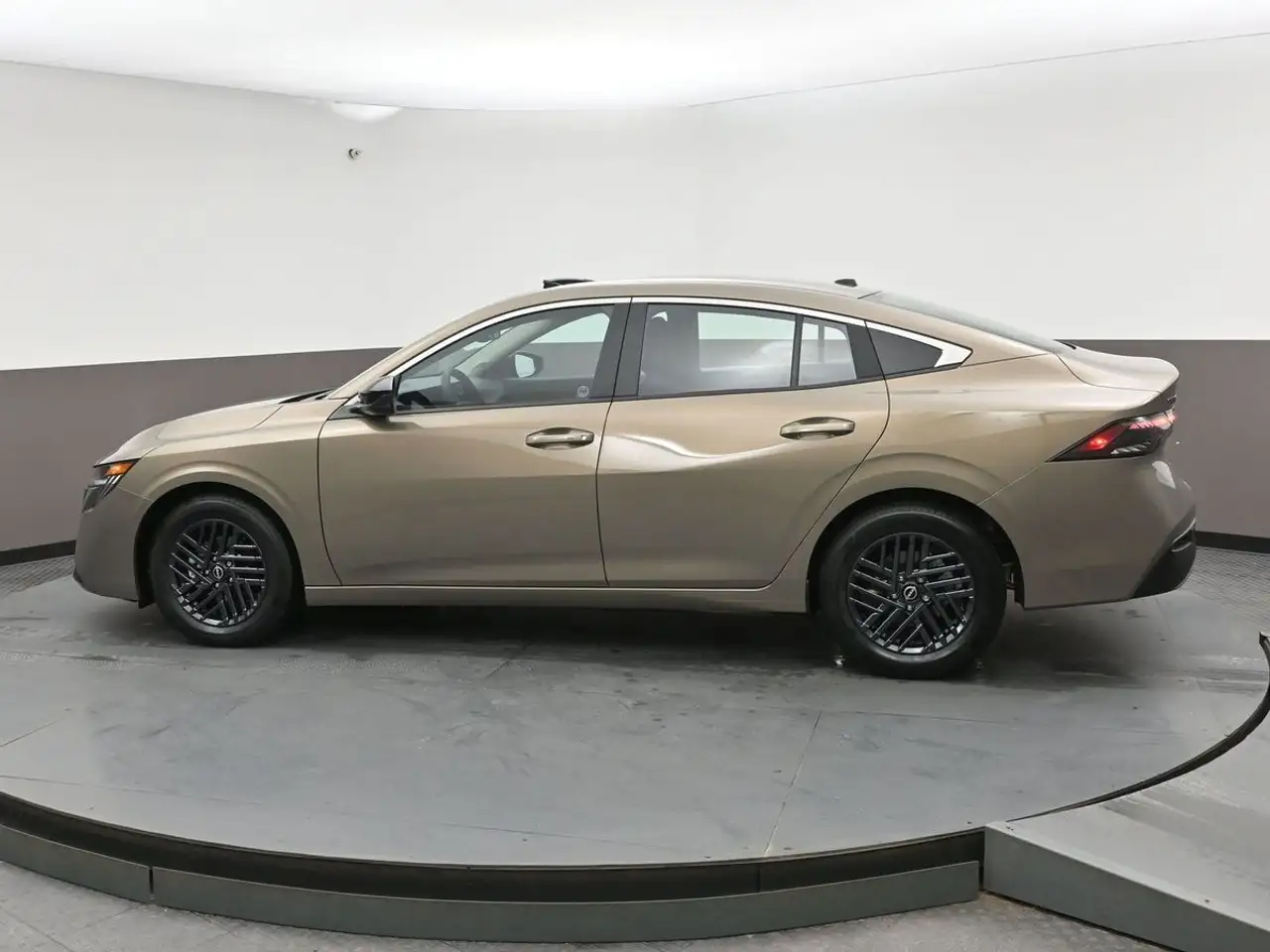 Nissan Sentra снимка Nissan Sentra