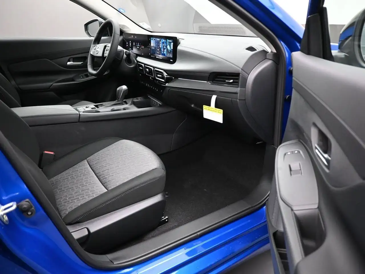 Nissan Sentra снимка Nissan Sentra