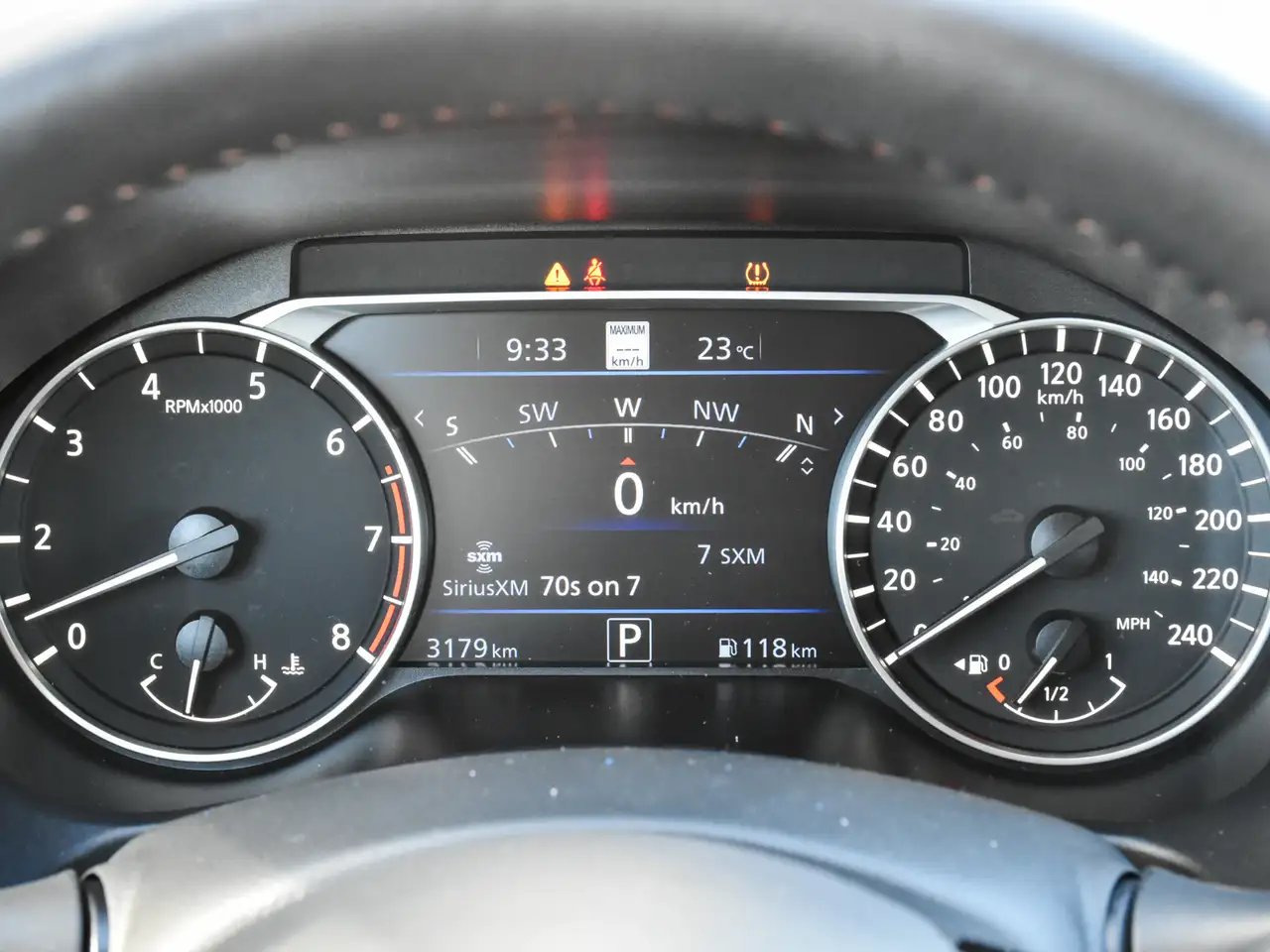 Nissan Altima снимка Nissan Altima