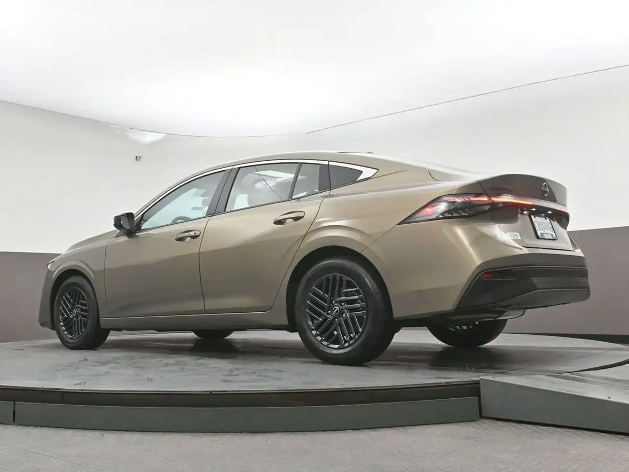 Nissan Sentra снимка Nissan Sentra