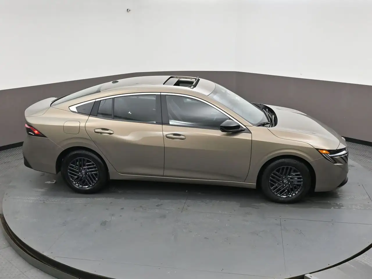 Nissan Sentra снимка Nissan Sentra