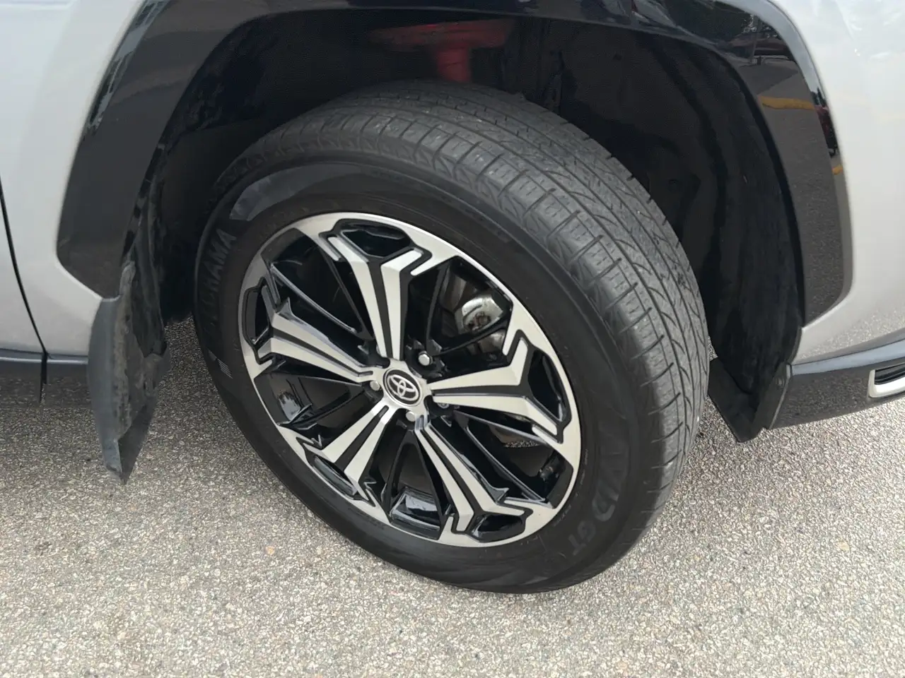 Toyota RAV 4 Prime снимка Toyota RAV 4 Prime