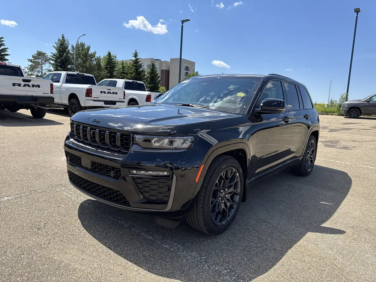Jeep Grand Cherokee снимка Jeep Grand Cherokee