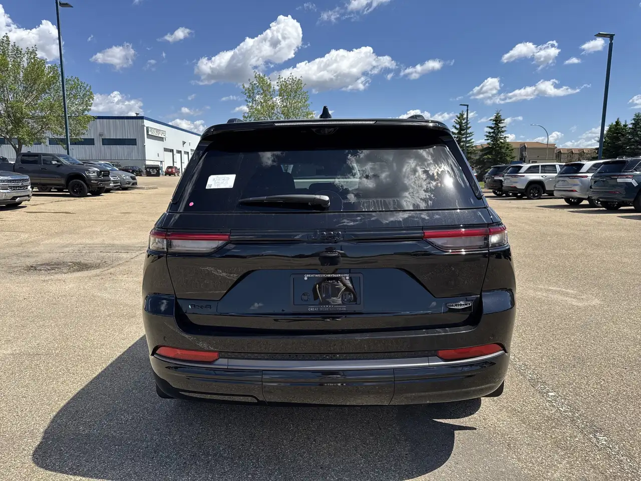 Jeep Grand Cherokee снимка Jeep Grand Cherokee