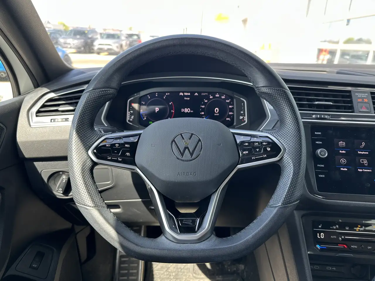 Volkswagen Tiguan снимка Volkswagen Tiguan