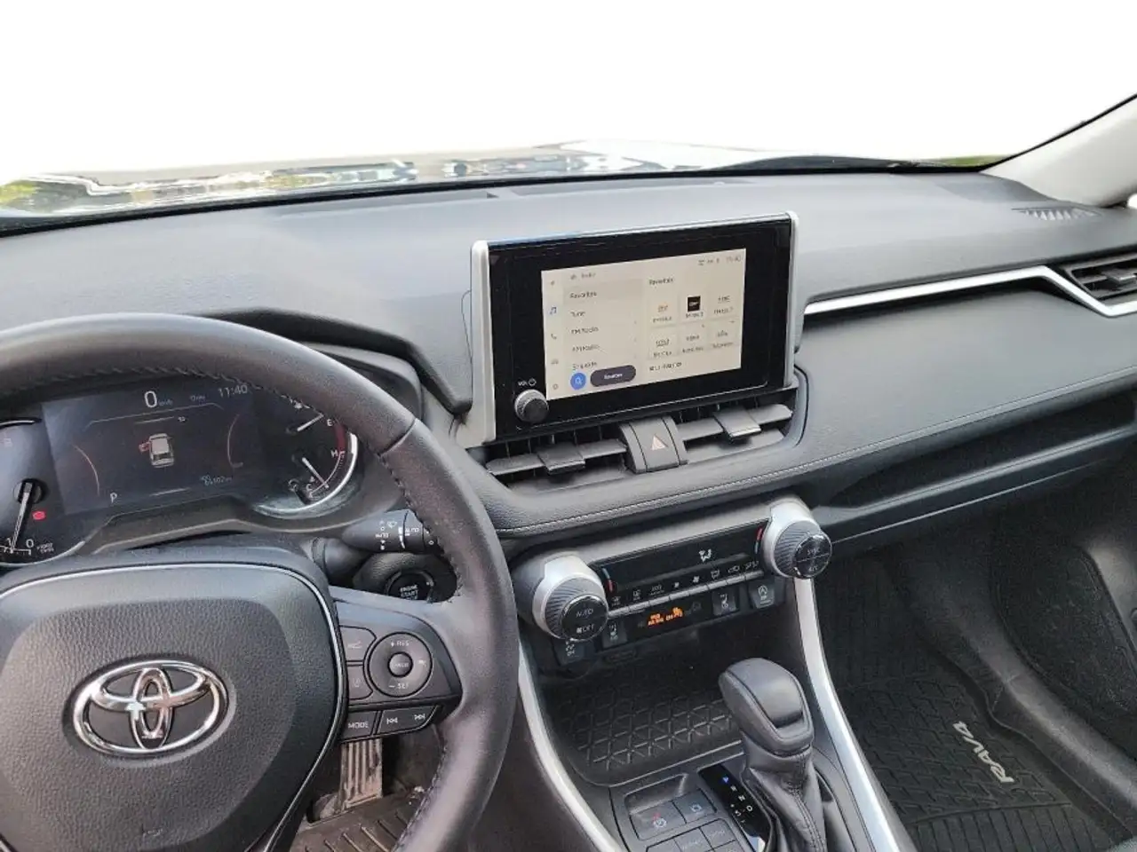 Toyota RAV 4 photo Toyota RAV 4