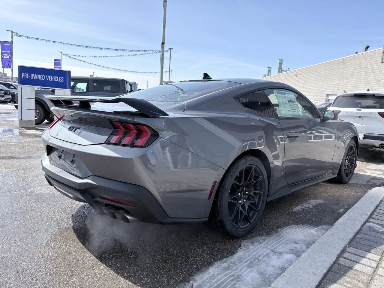 Ford Mustang photo Ford Mustang