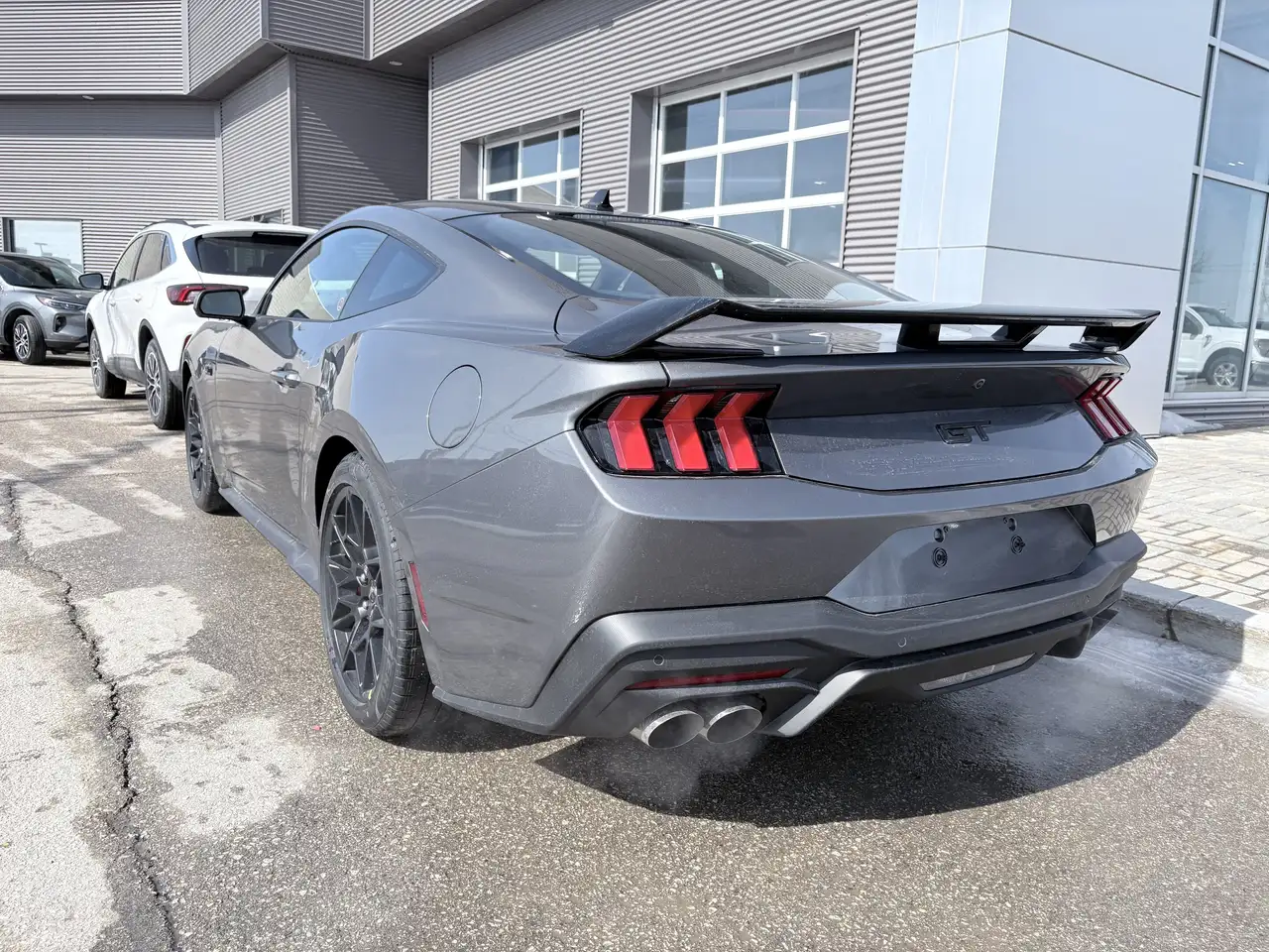 Ford Mustang photo Ford Mustang