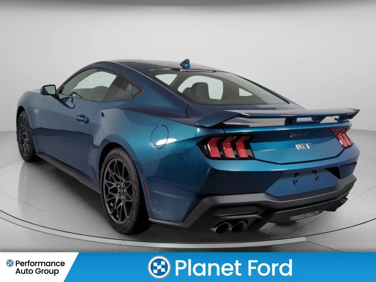 Ford Mustang photo Ford Mustang