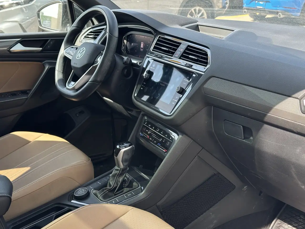 Volkswagen Tiguan снимка Volkswagen Tiguan