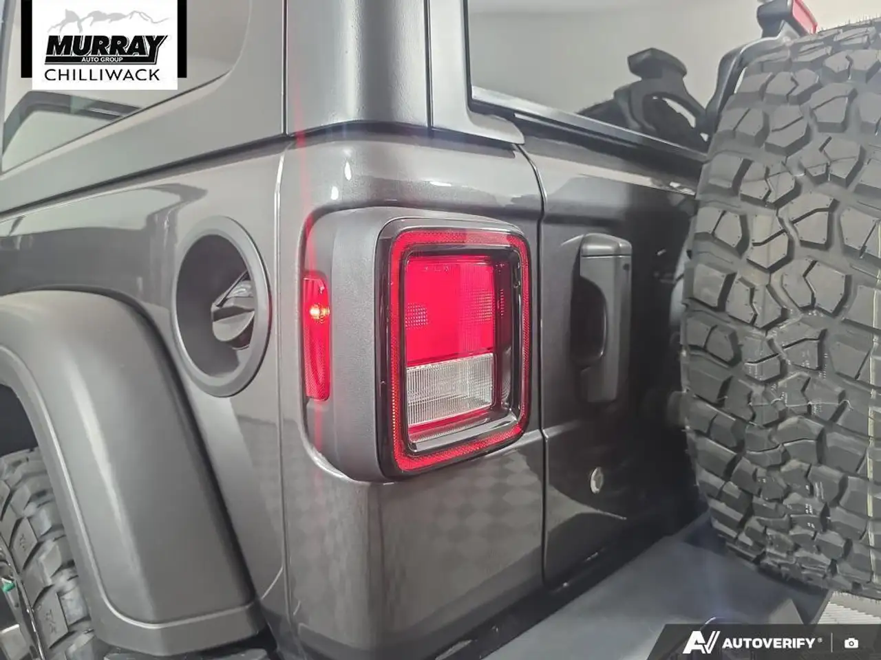 Jeep Wrangler photo Jeep Wrangler