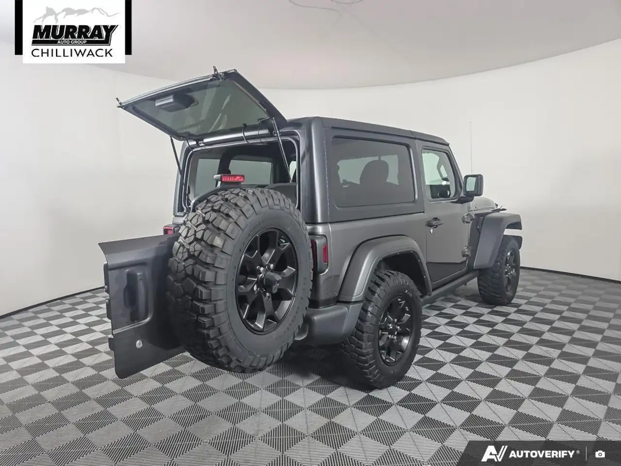 Jeep Wrangler photo Jeep Wrangler