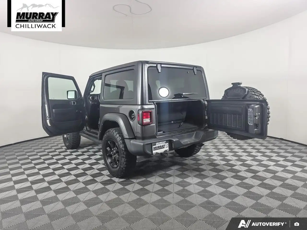 Jeep Wrangler photo Jeep Wrangler