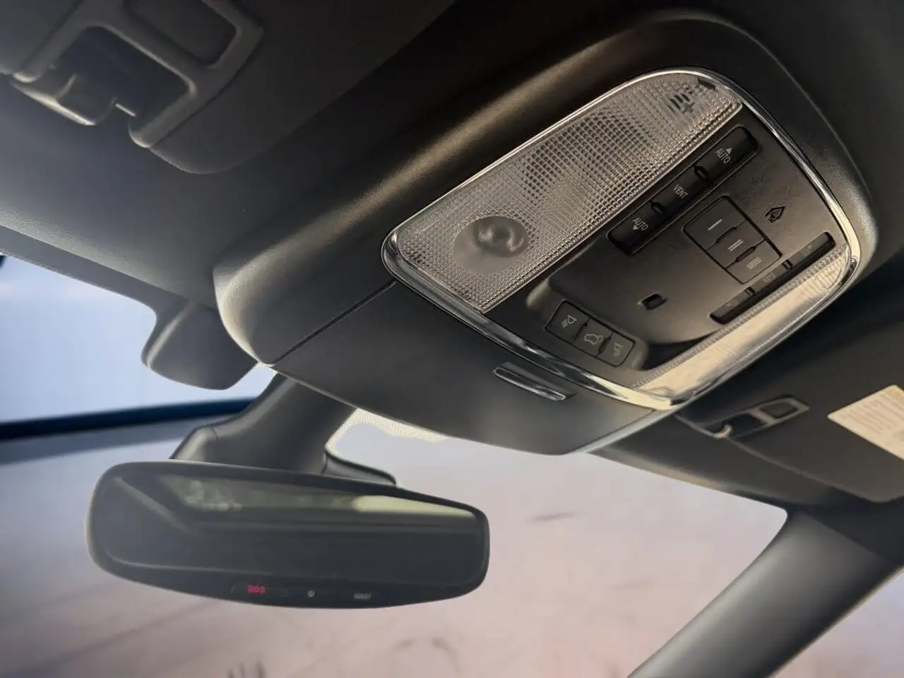 Jeep Grand Cherokee photo Jeep Grand Cherokee