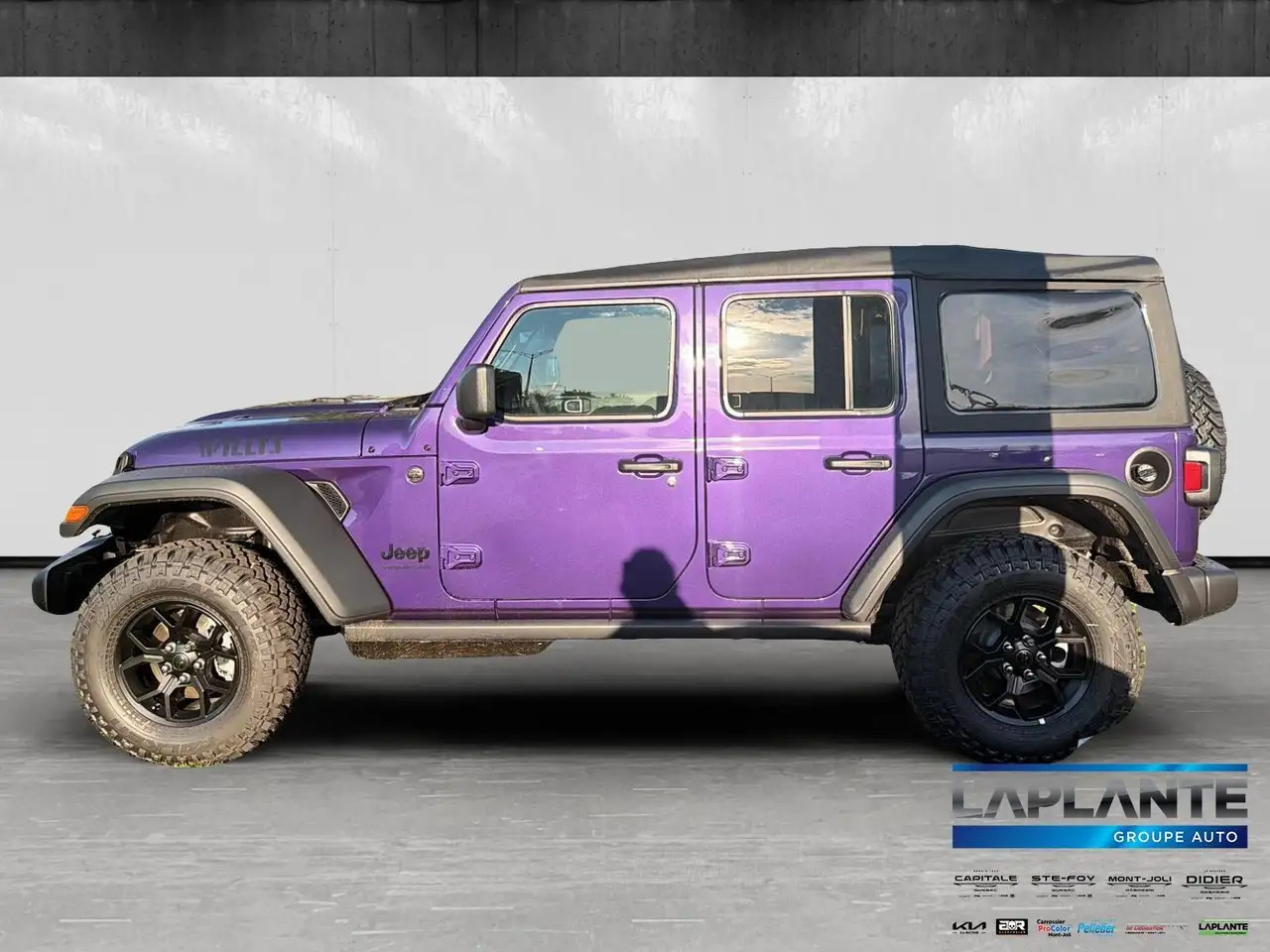 Jeep Wrangler photo Jeep Wrangler