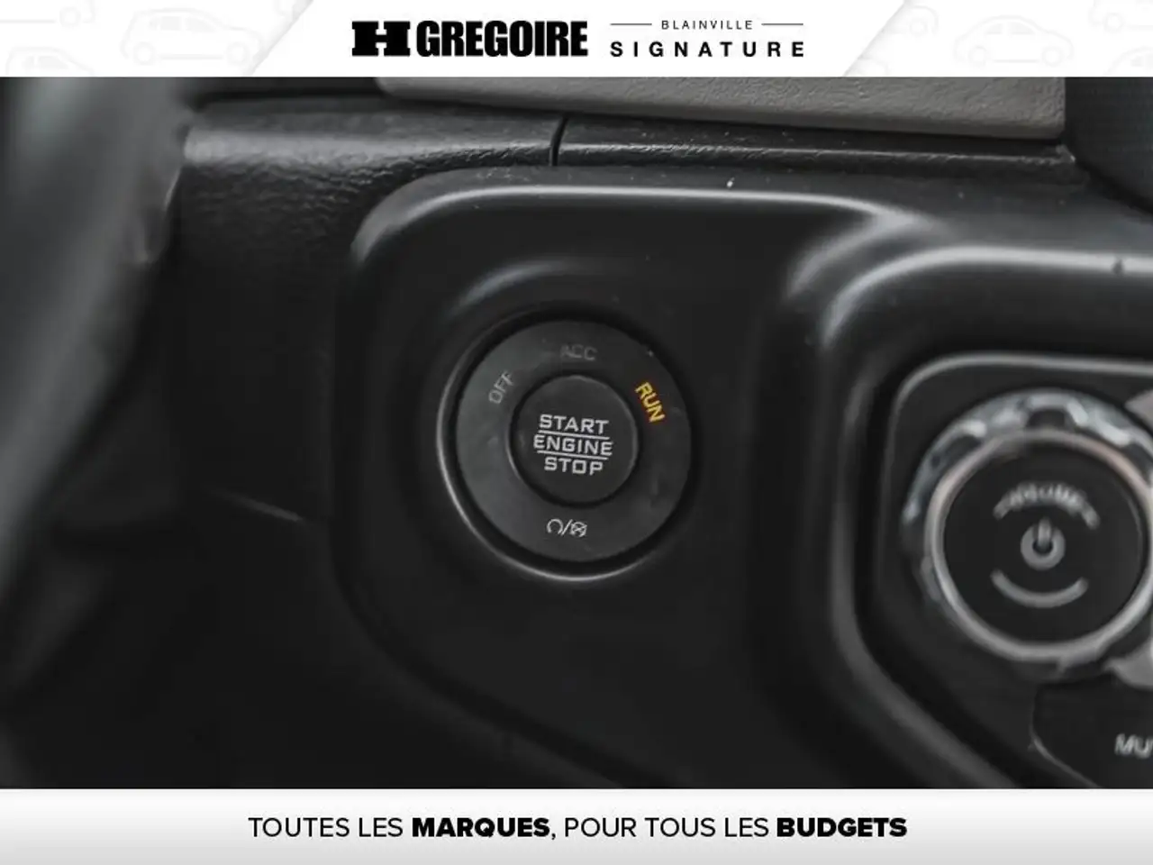 Jeep Wrangler photo Jeep Wrangler