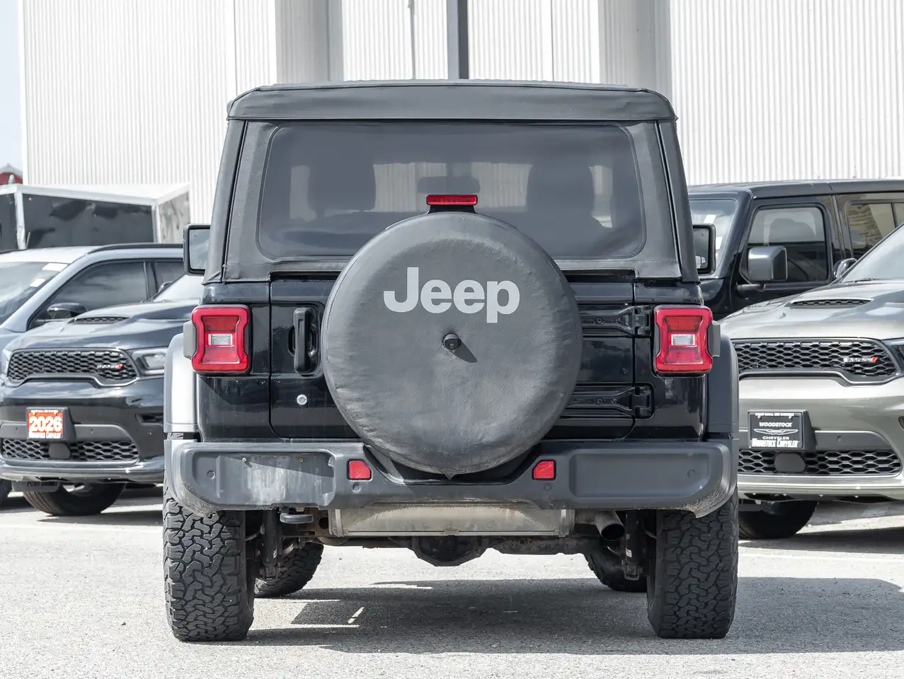 Jeep Wrangler снимка Jeep Wrangler