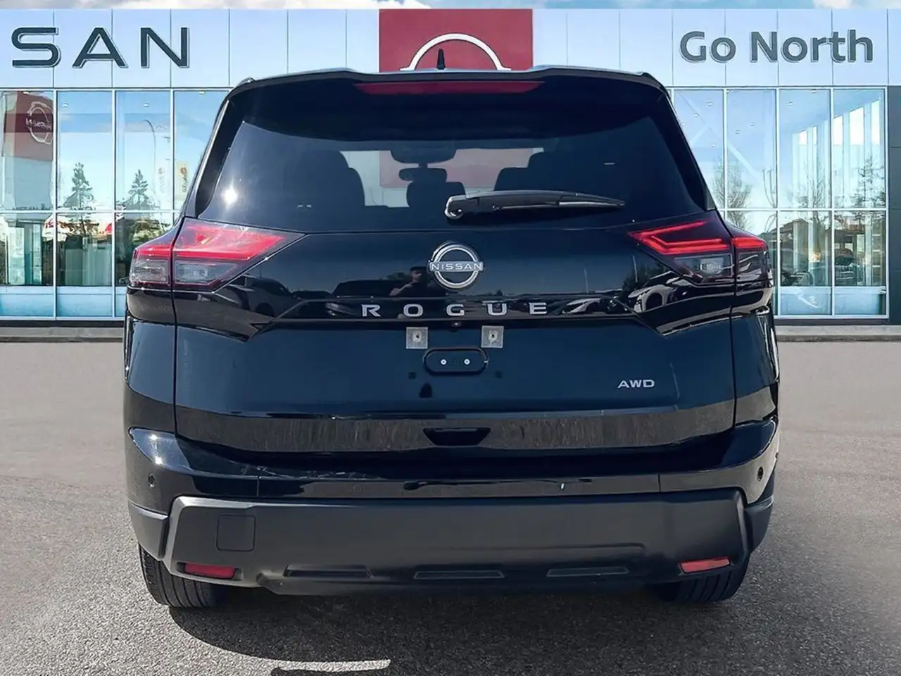 Nissan Rogue снимка Nissan Rogue