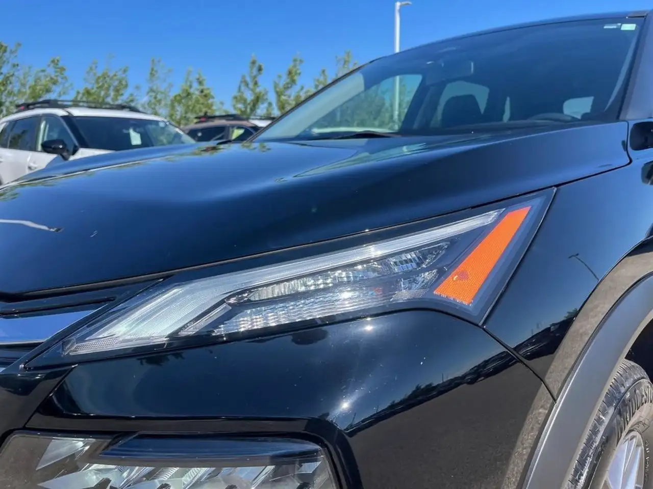 Nissan Rogue снимка Nissan Rogue