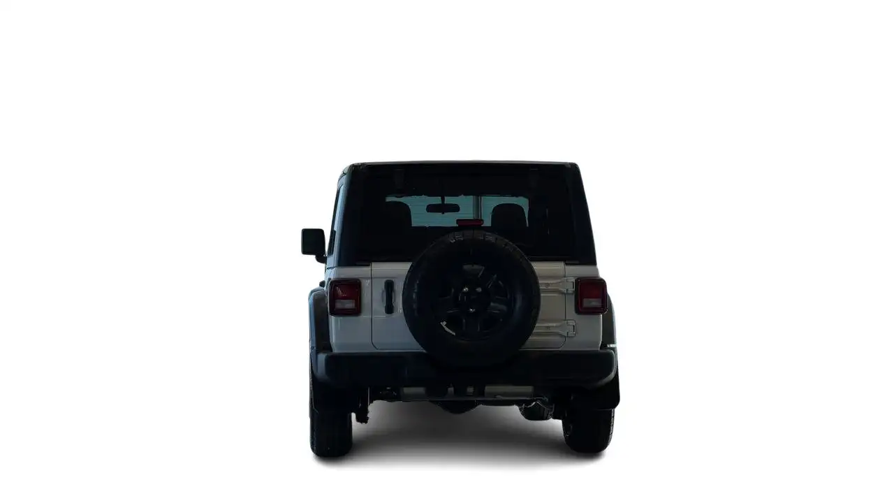 Jeep Wrangler photo Jeep Wrangler