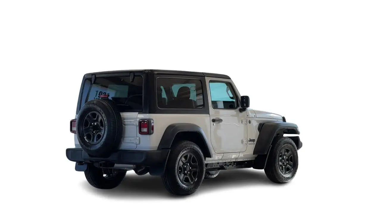 Jeep Wrangler photo Jeep Wrangler
