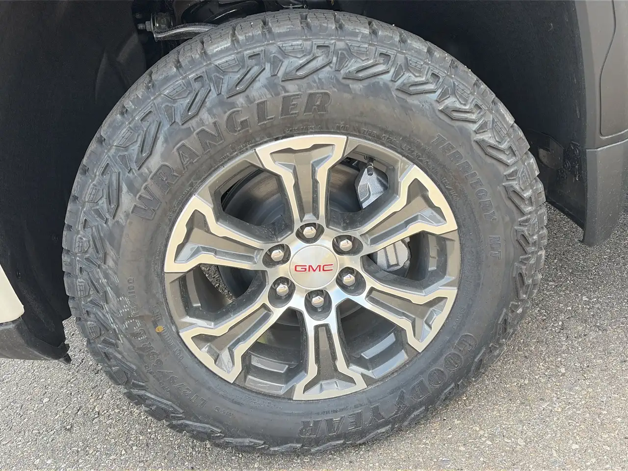 GMC Sierra 1500 photo GMC Sierra 1500