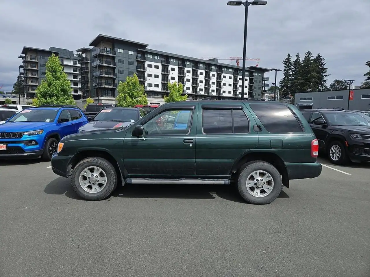 Nissan Pathfinder photo Nissan Pathfinder