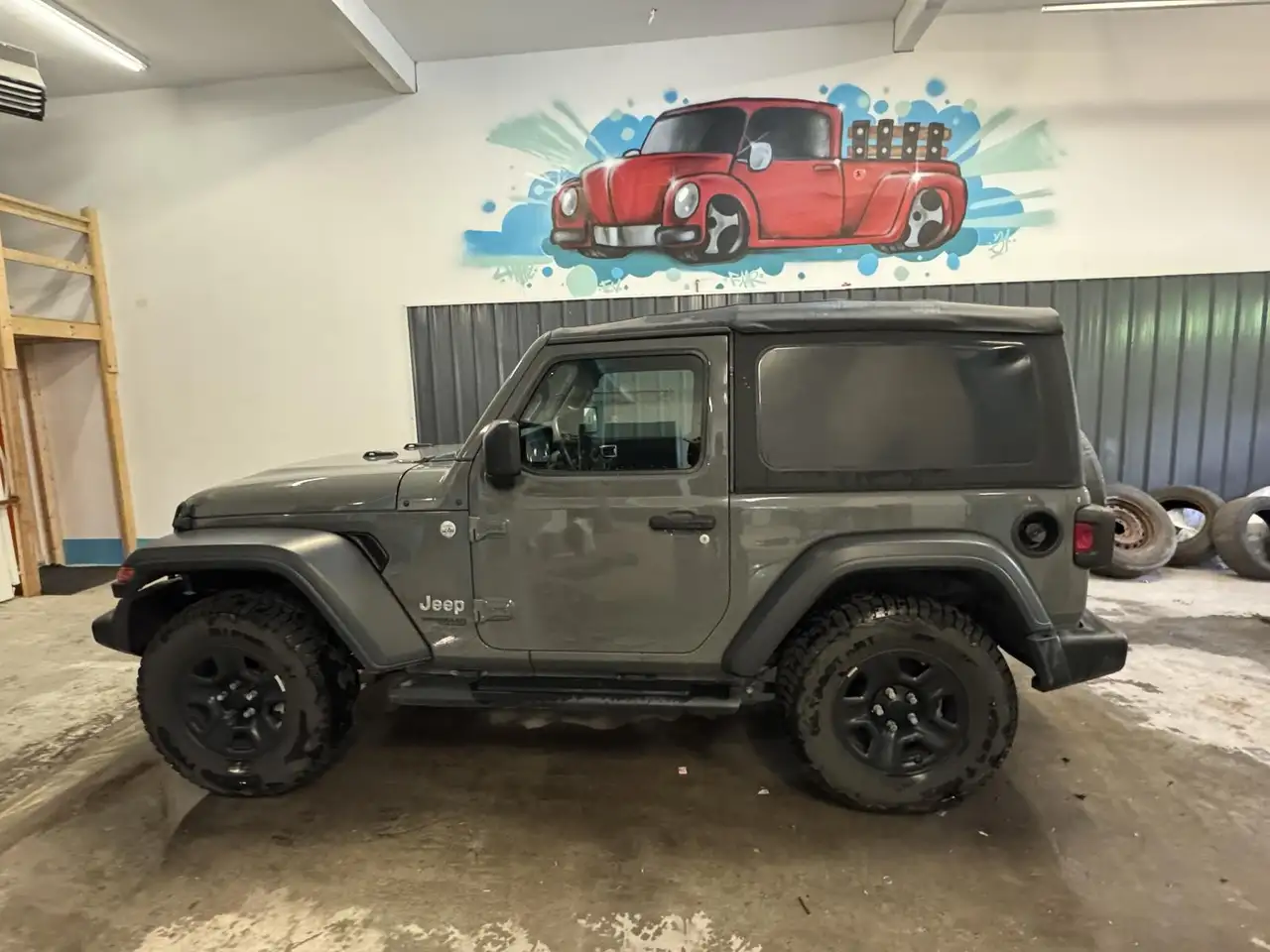 Jeep Wrangler снимка Jeep Wrangler