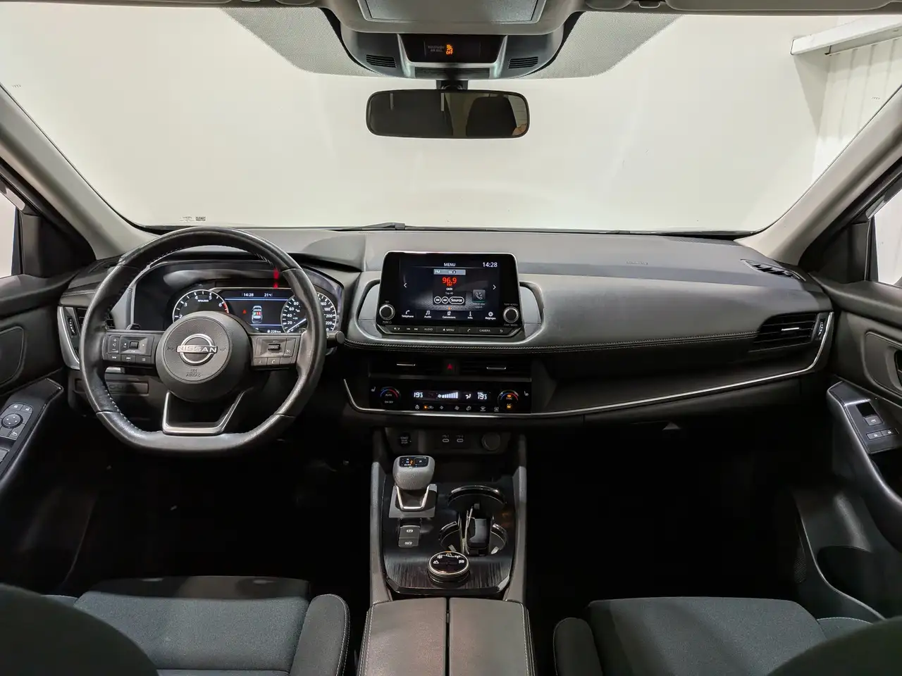 Nissan Rogue photo Nissan Rogue