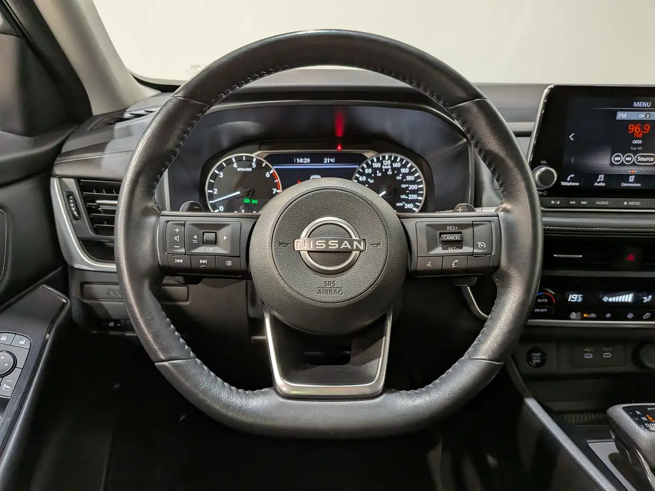 Nissan Rogue photo Nissan Rogue