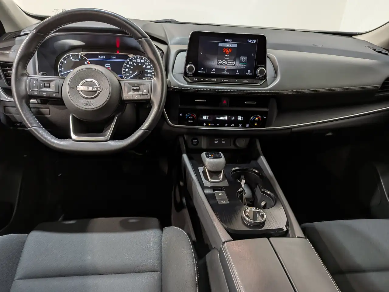 Nissan Rogue photo Nissan Rogue