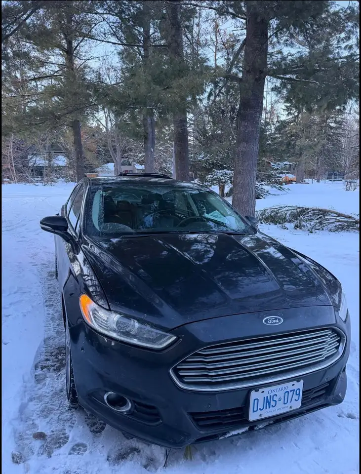 Ford Fusion снимка Ford Fusion