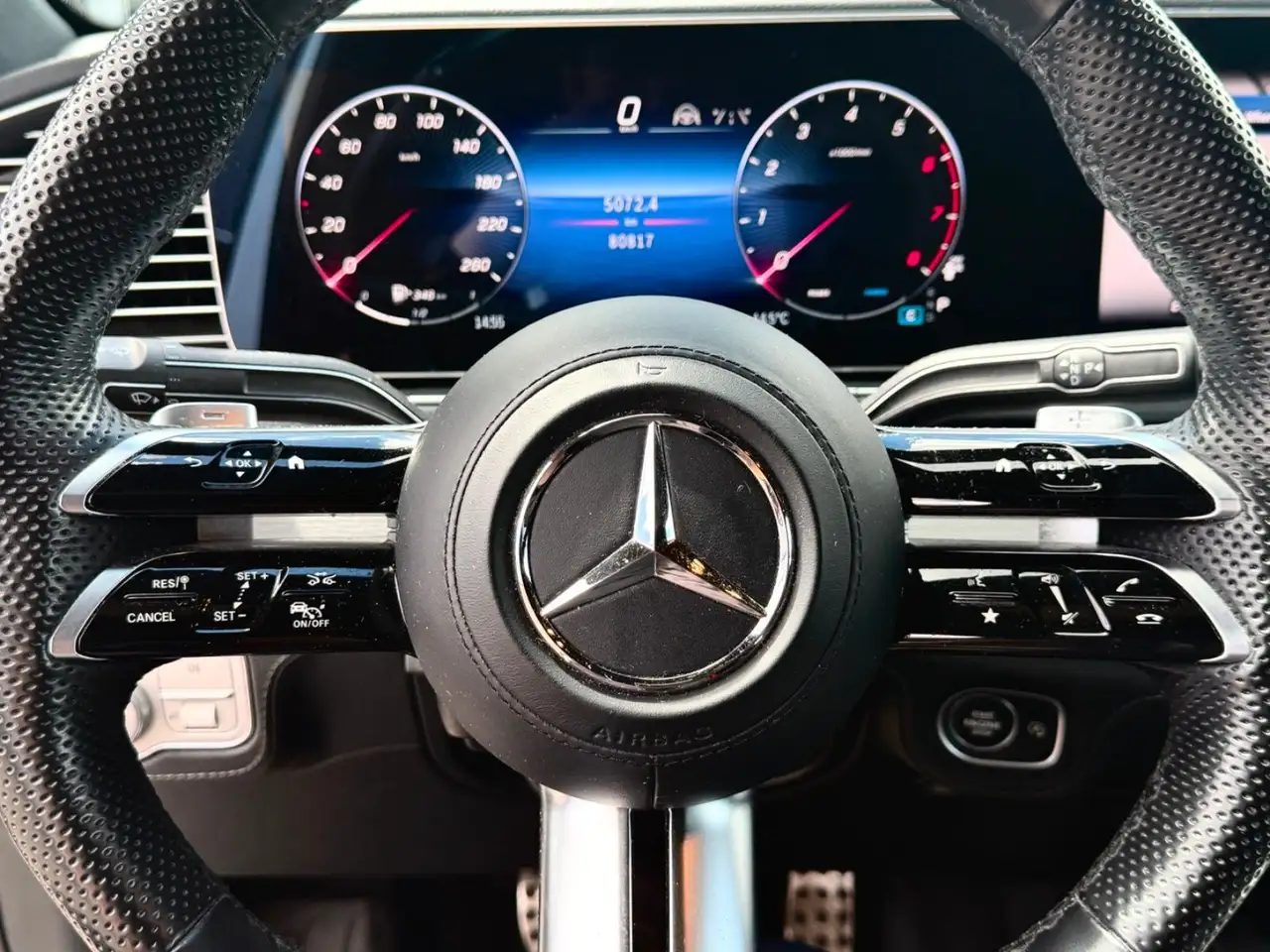 Mercedes-Benz GLE снимка Mercedes-Benz GLE
