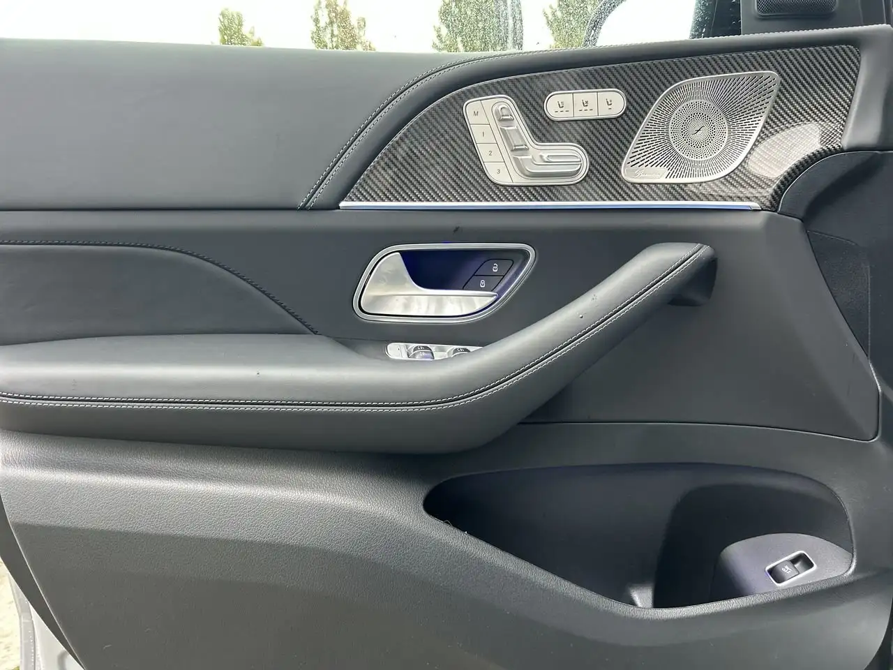 Mercedes-Benz GLE photo Mercedes-Benz GLE