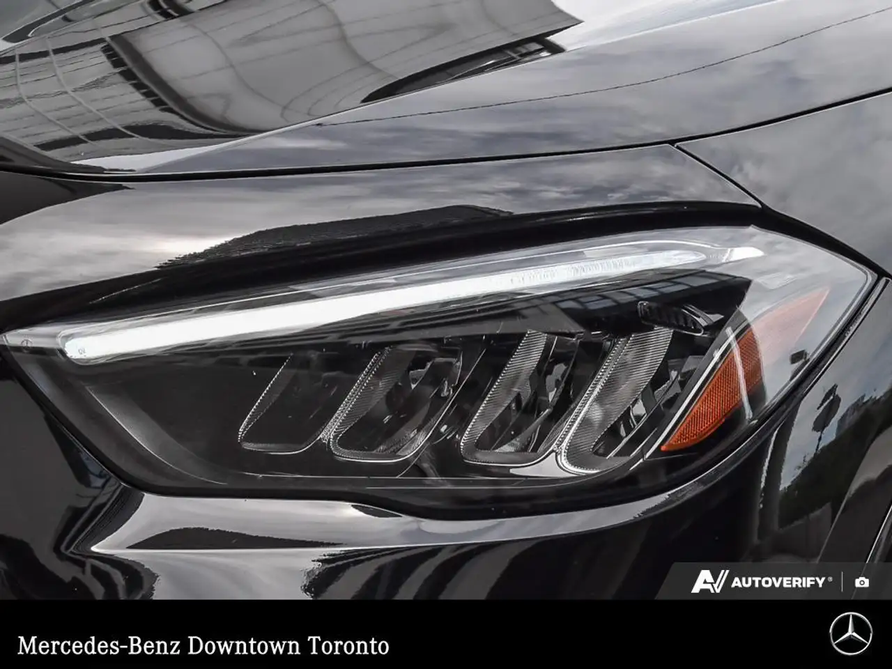 Mercedes-Benz GLA снимка Mercedes-Benz GLA