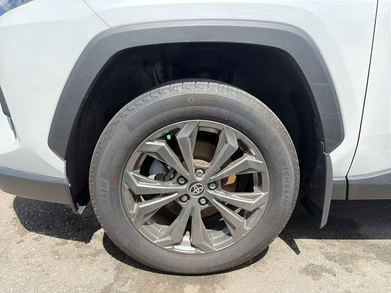 Toyota RAV 4 снимка Toyota RAV 4