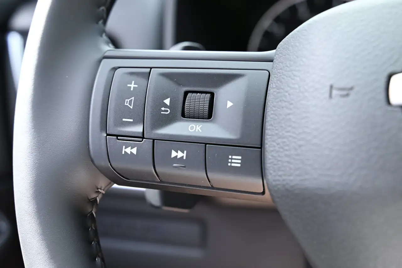 Nissan Rogue fotografie Nissan Rogue