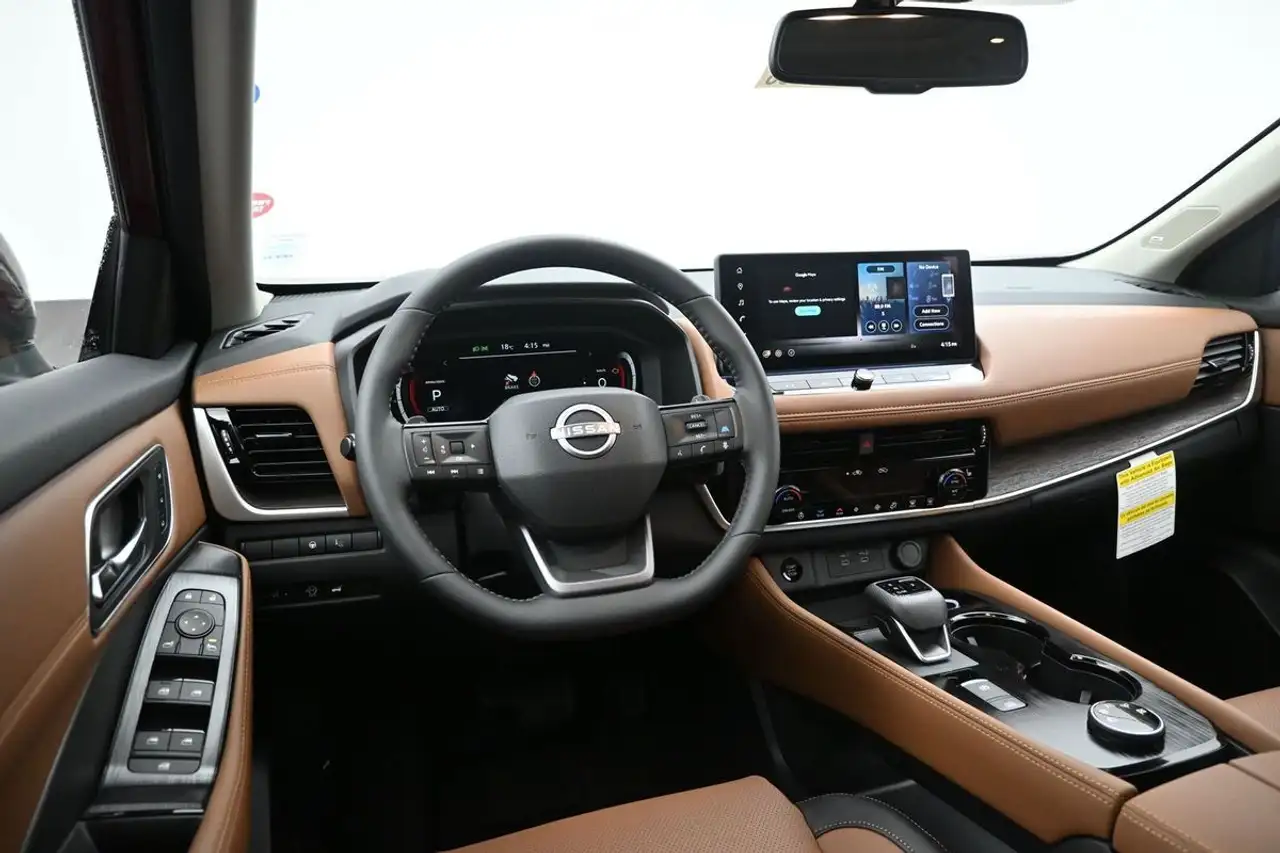 Nissan Rogue снимка Nissan Rogue