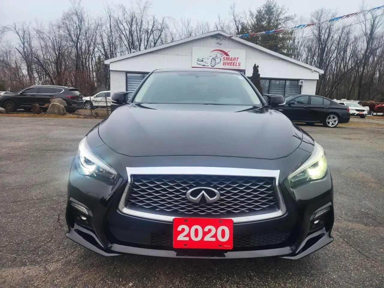 Infiniti Q50 снимка Infiniti Q50