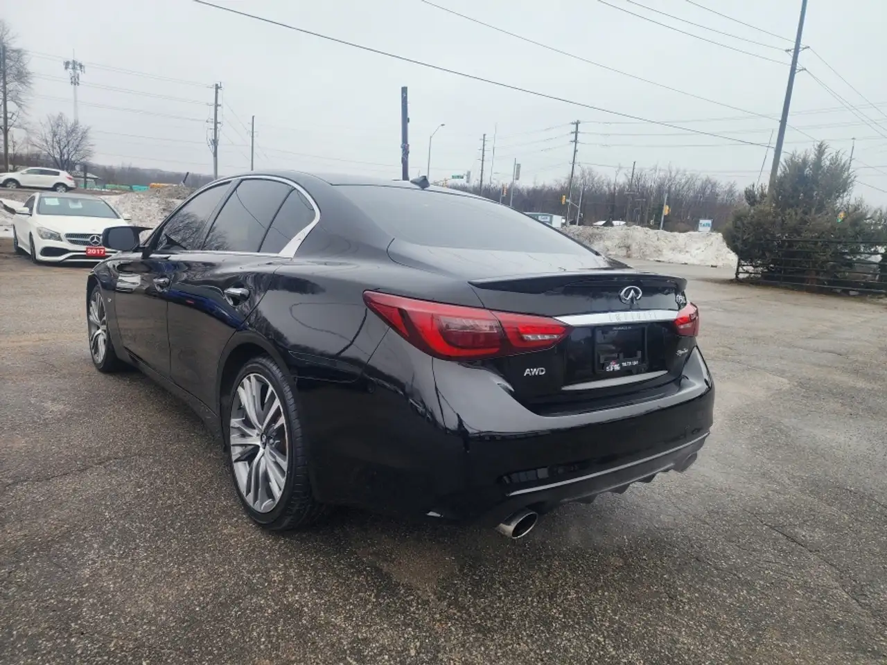 Infiniti Q50 снимка Infiniti Q50