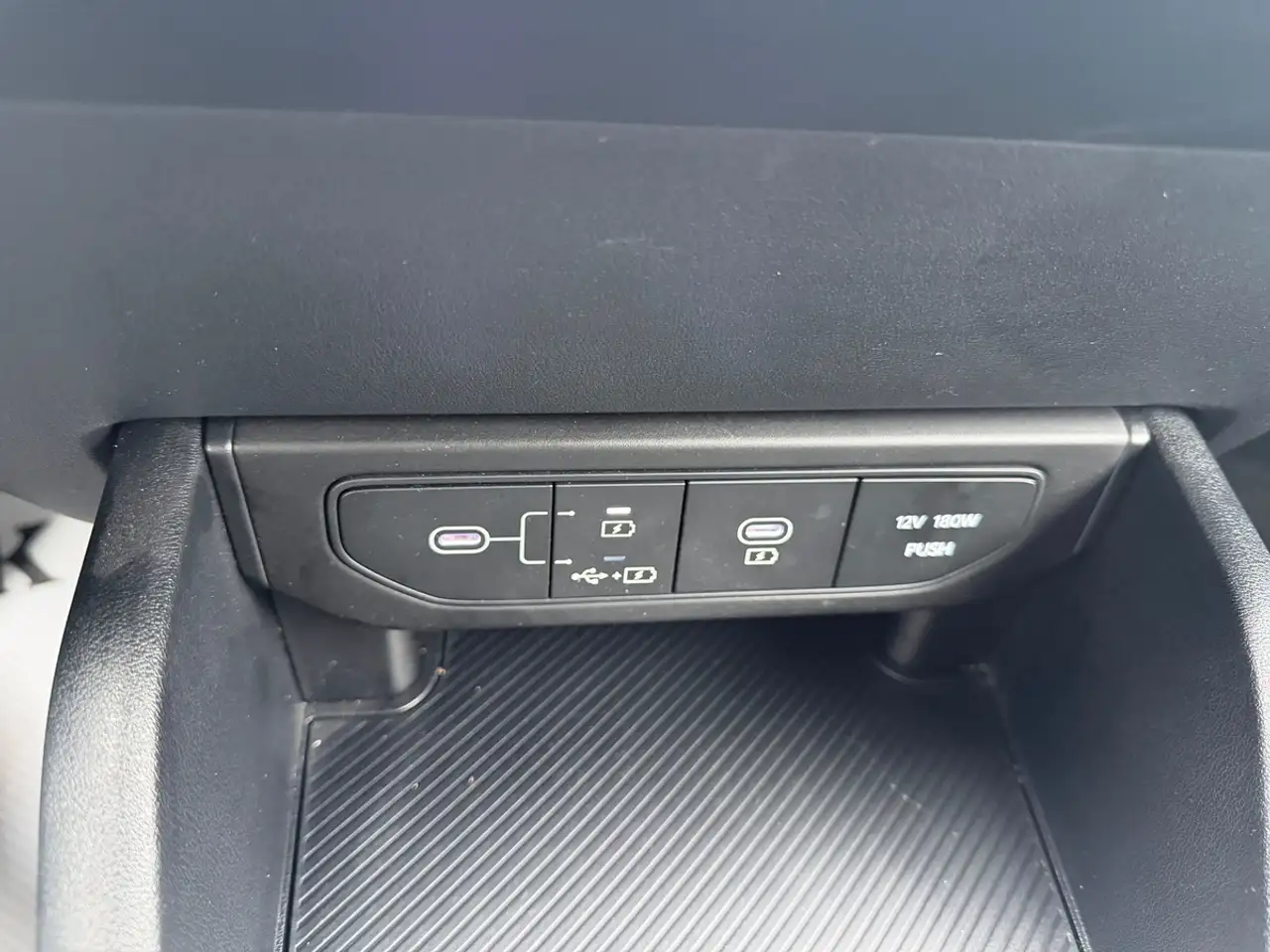 Kia K4 fotografie Kia K4