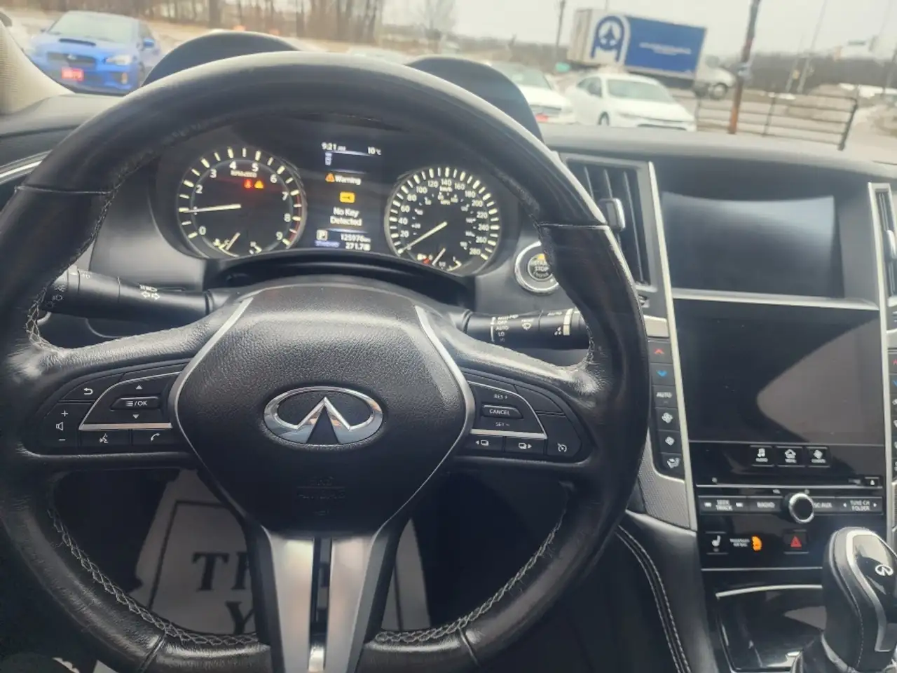 Infiniti Q50 снимка Infiniti Q50
