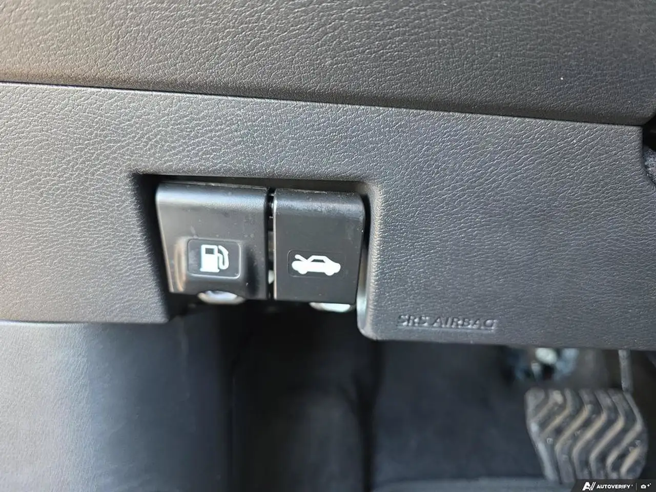 Nissan Versa photo Nissan Versa