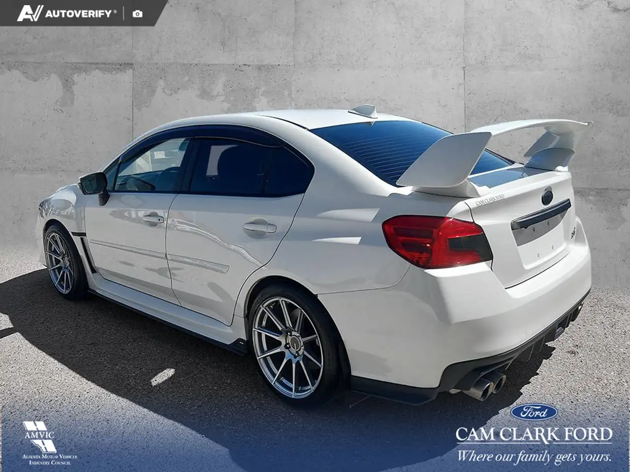 Subaru WRX photo Subaru WRX