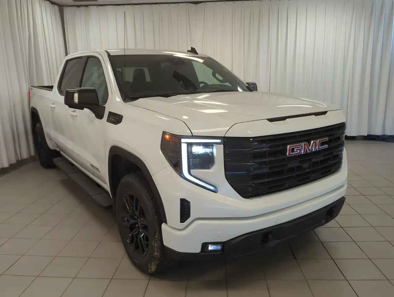 GMC Sierra 1500 fotografie GMC Sierra 1500