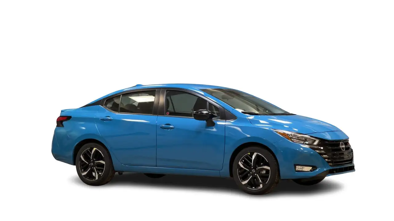 Nissan Versa снимка Nissan Versa