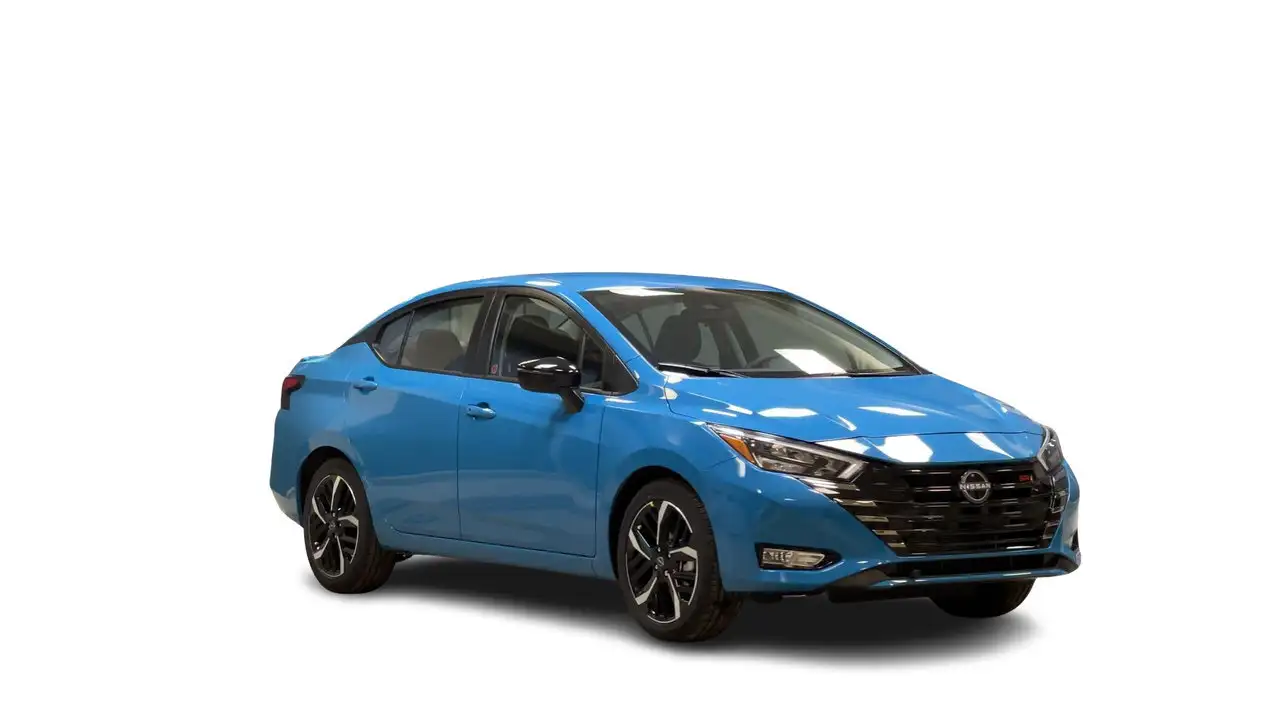 Nissan Versa снимка Nissan Versa