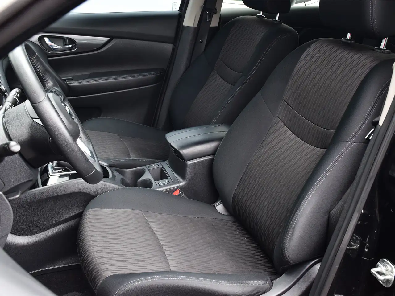 Nissan Rogue photo Nissan Rogue